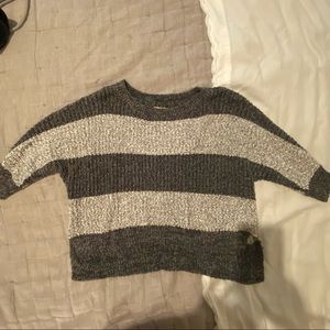 Hollister cropped quarter sleeve